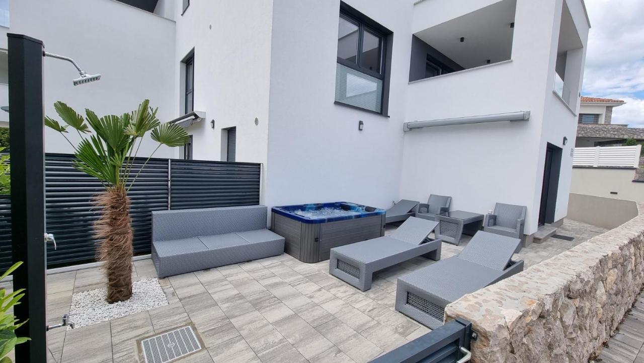 Bartol Luxury Apartments Krk Croatia, With Own Hot Tub - Whirlpool كرك المظهر الخارجي الصورة