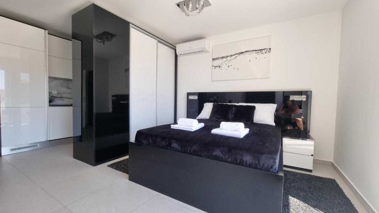 Bartol Luxury Apartments Krk Croatia, With Own Hot Tub - Whirlpool كرك المظهر الخارجي الصورة