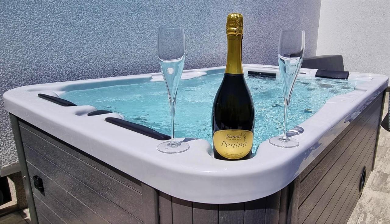 Bartol Luxury Apartments Krk Croatia, With Own Hot Tub - Whirlpool كرك المظهر الخارجي الصورة
