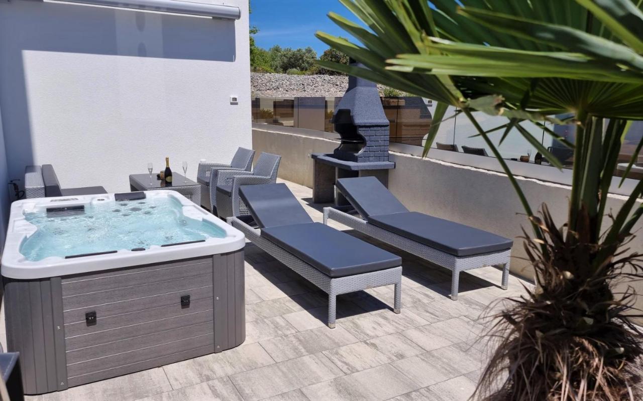 Bartol Luxury Apartments Krk Croatia, With Own Hot Tub - Whirlpool كرك المظهر الخارجي الصورة